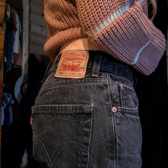 ❌SOLD❌ Levi’s Relaxed Black Jeans - Picture 5 of 6